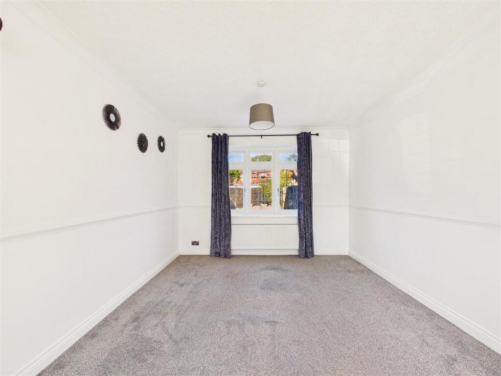 House in Willerby, North Ella, East Riding of Yorkshire - View 5