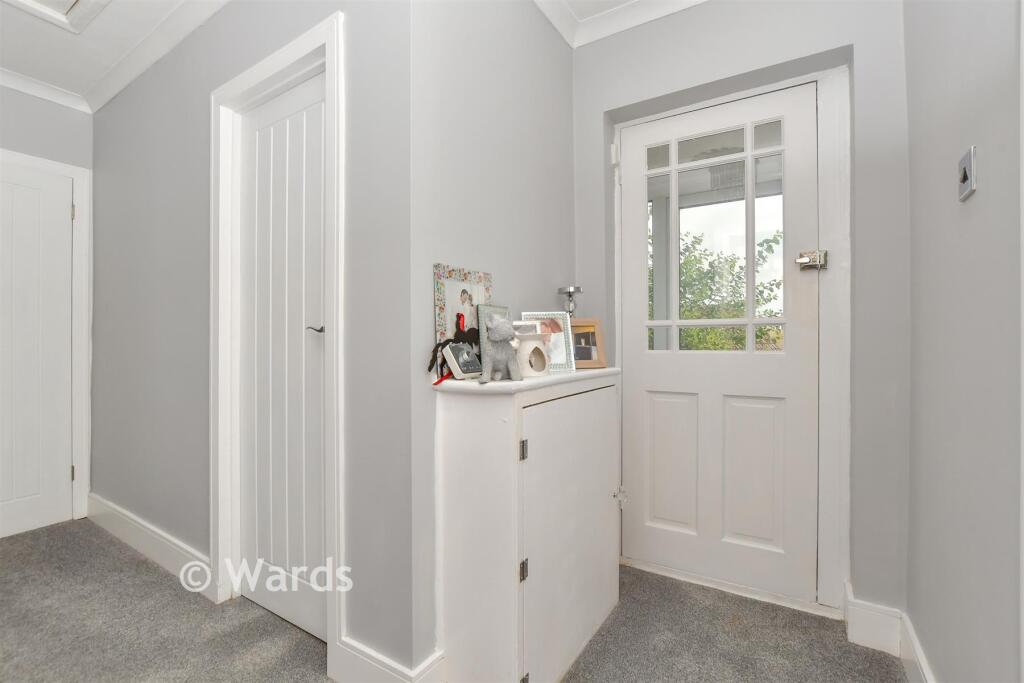 House in Maidstone, Coxheath - More