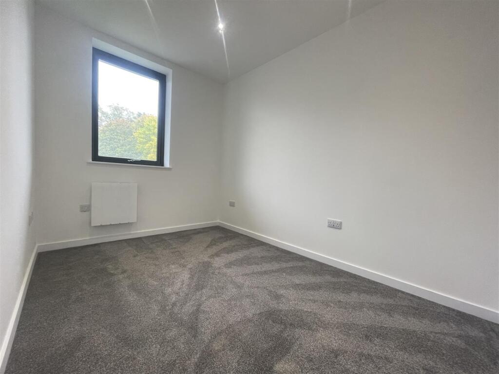 Apartment in Reading - More