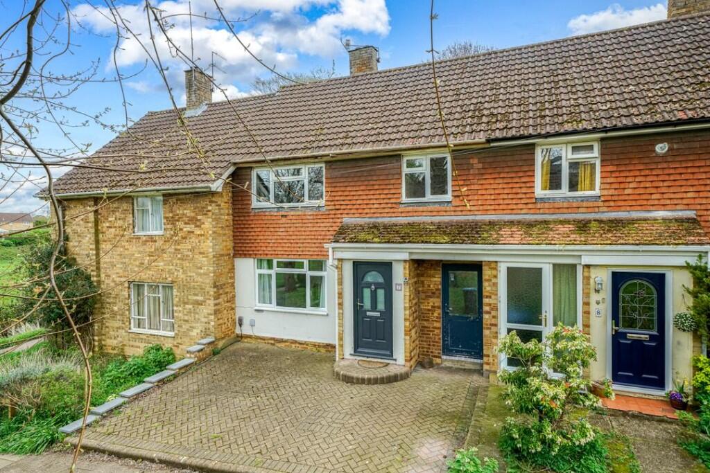 Main image of property: Maple Green, Hemel Hempstead, Hertfordshire, HP1 3PY
