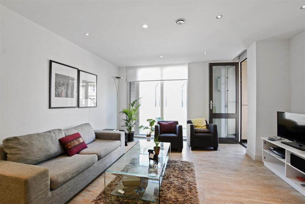 Main image of property: Junction Road, N19