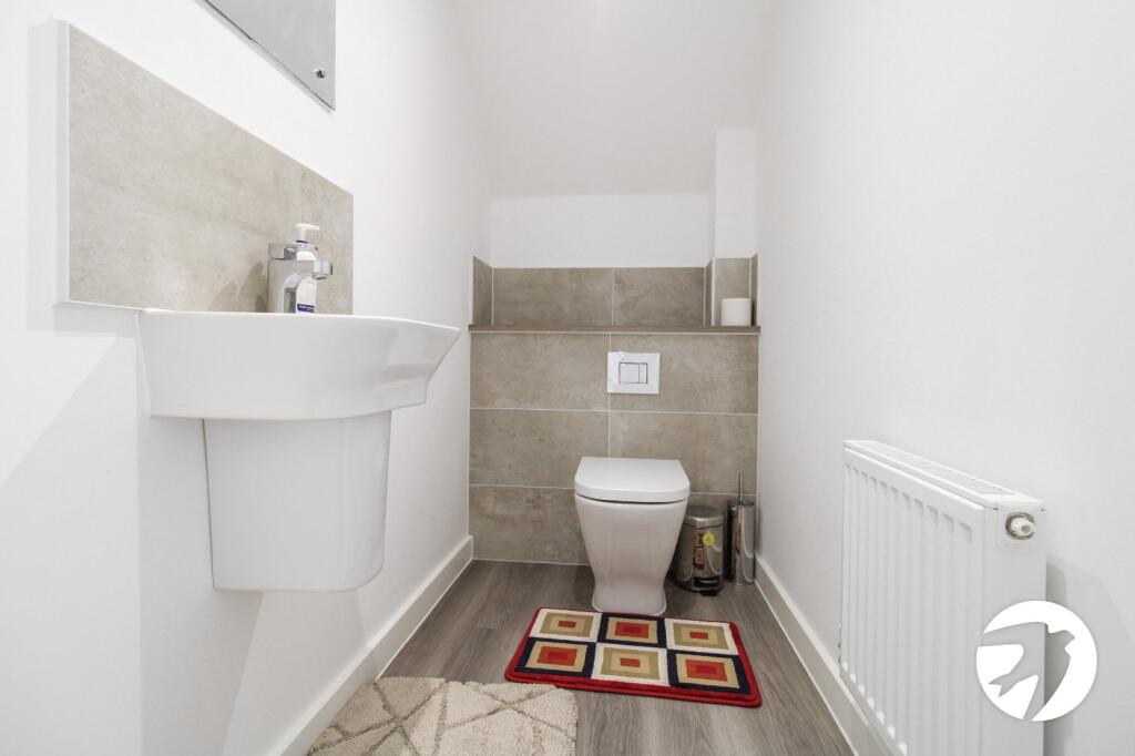 House in Dartford - View 5
