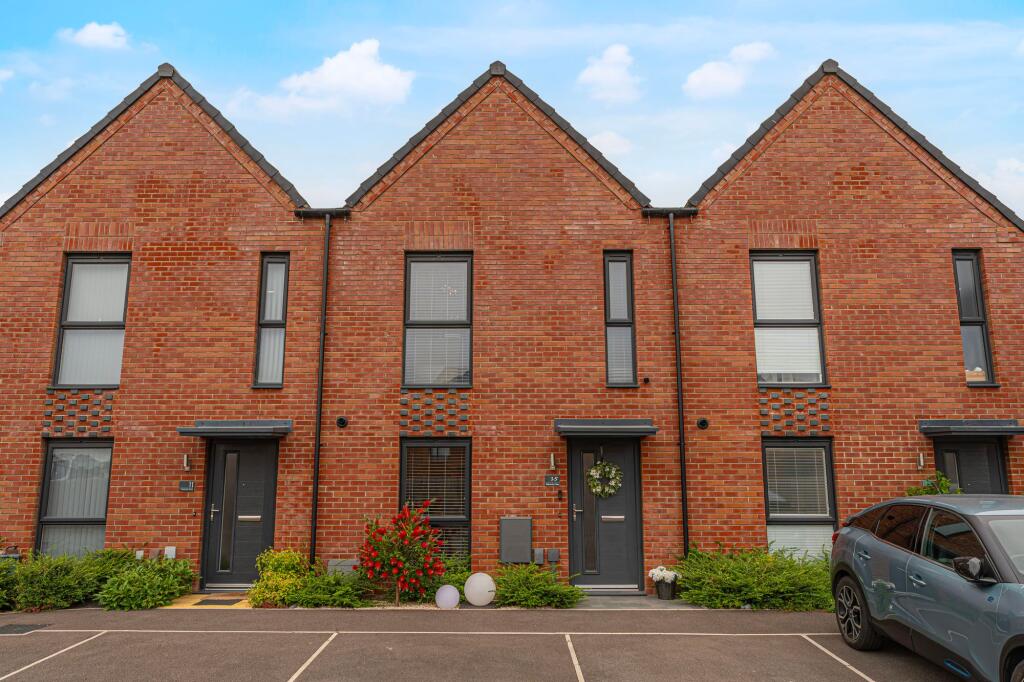 House in Newport, Glan Llyn, Llanwern