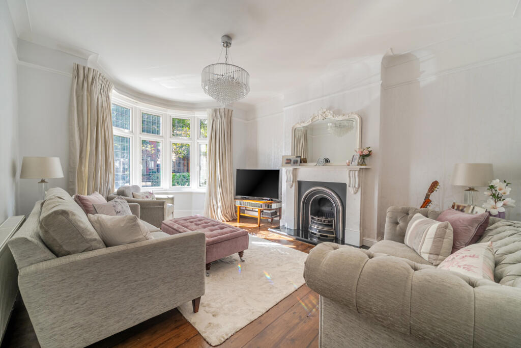 Queen Anne Avenue, Bromley, Kent photo 2