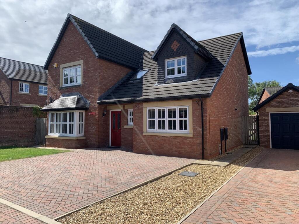 Stile Close, Kirkham, PR4 2SF photo 2