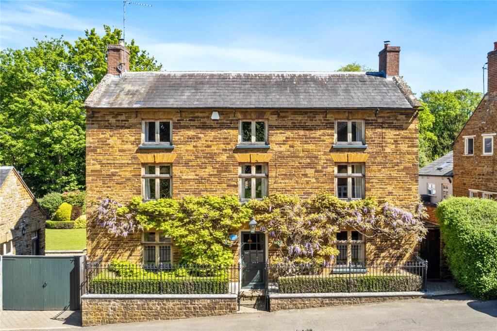 House in Brixworth - View 2