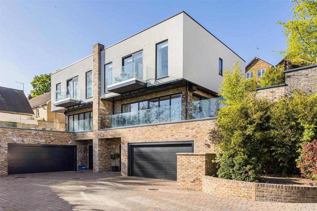 Main image of property: Hertingfordbury Road, Hertingfordbury