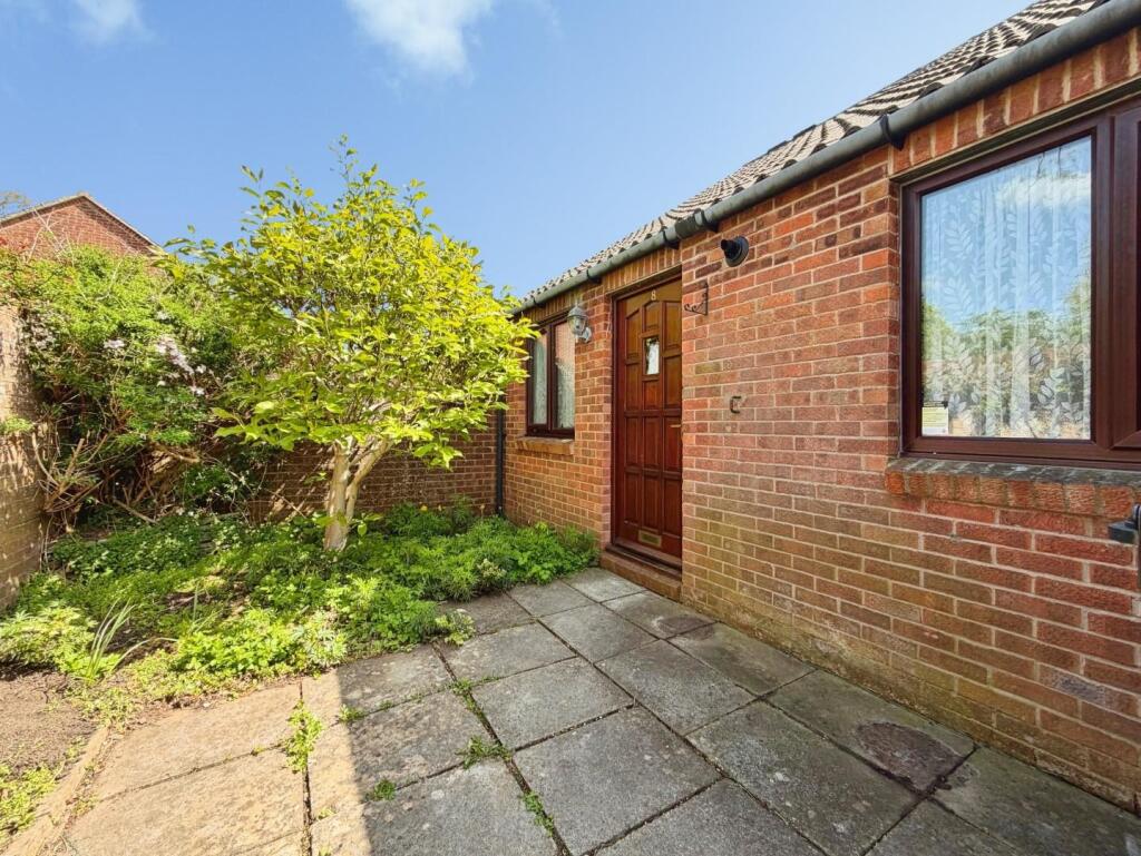 Main image of property: Turnberry Walk, Bristol, BS4 5DL