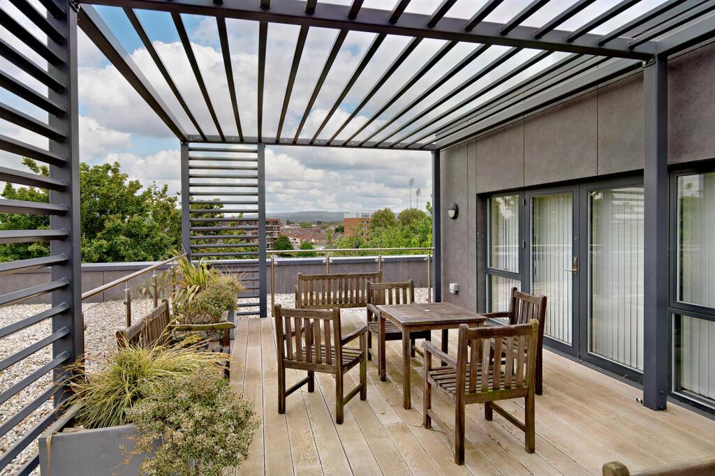 Apartment in Taunton, Firepool - View 2