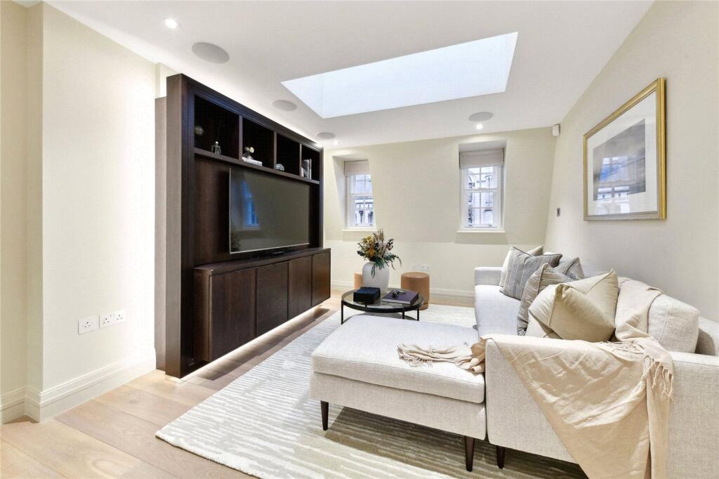 Main image of property: Strand Chambers, Strand, WC2R