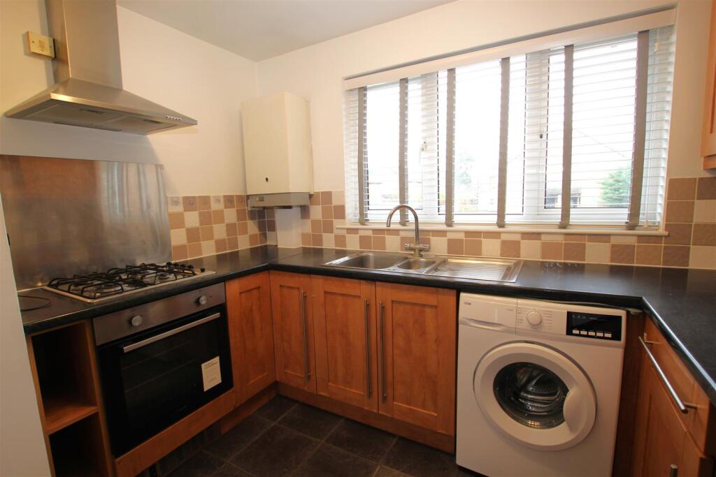 Apartment in Reading - View 3