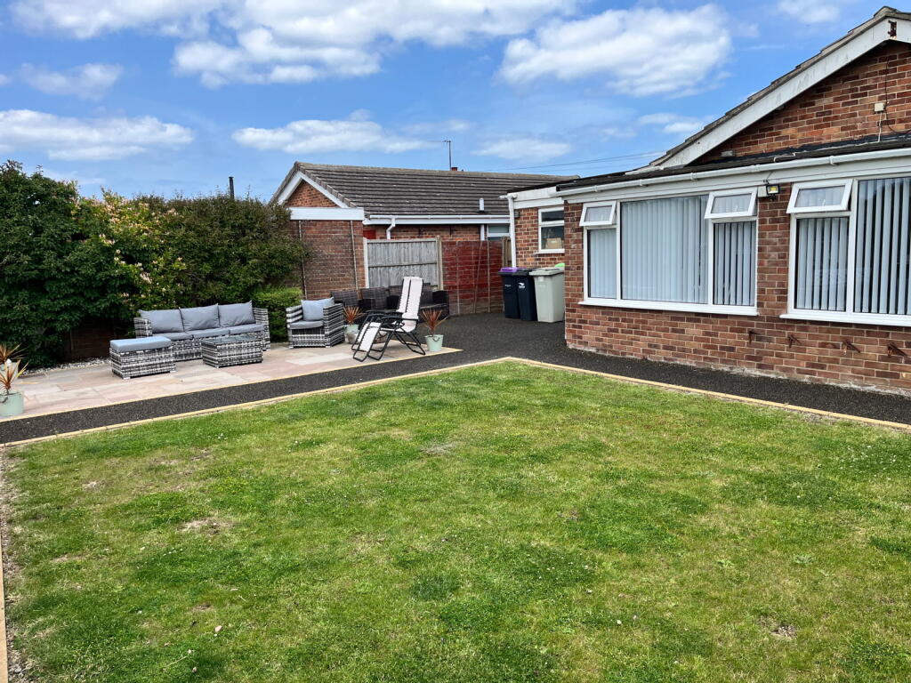 Buckingham Drive, Chapel St. Leonards, Skegness, PE24 5UN photo 3