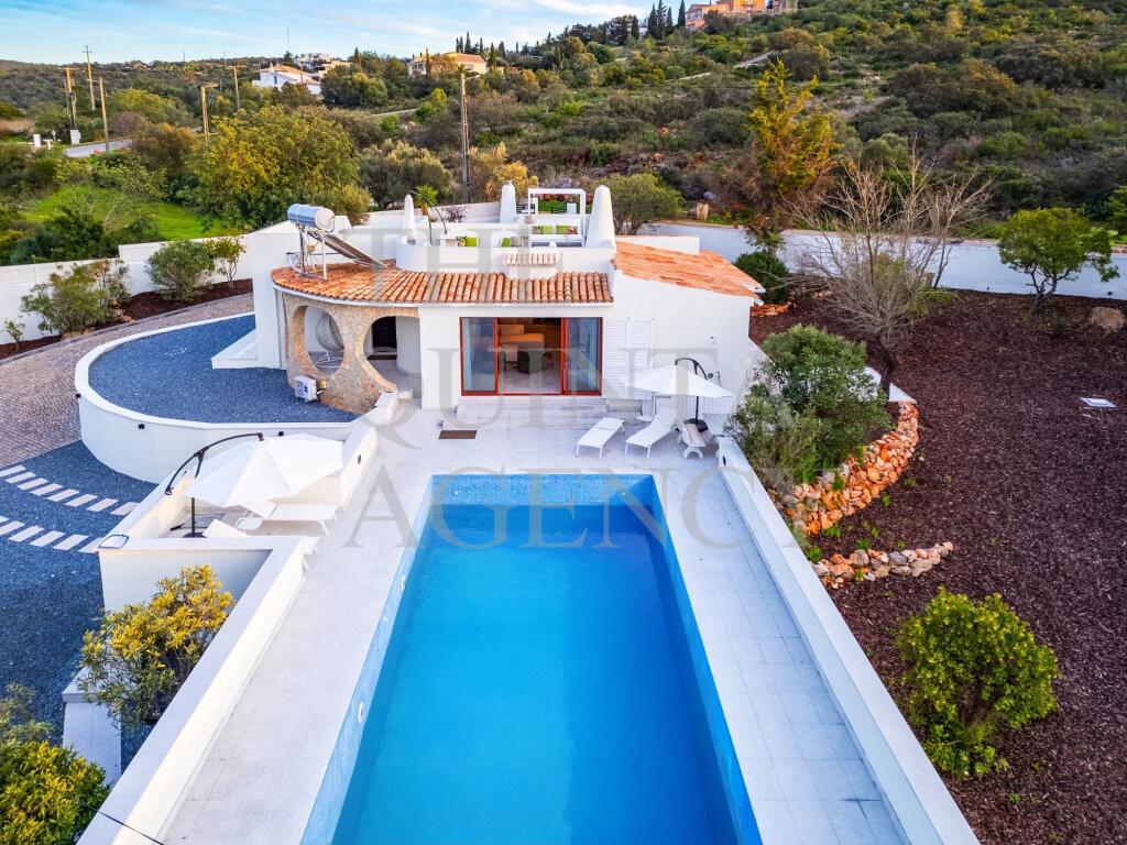 Main image of property: Algarve, Almancil