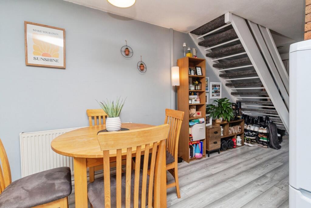 House in South Staffordshire, Penkridge - View 5