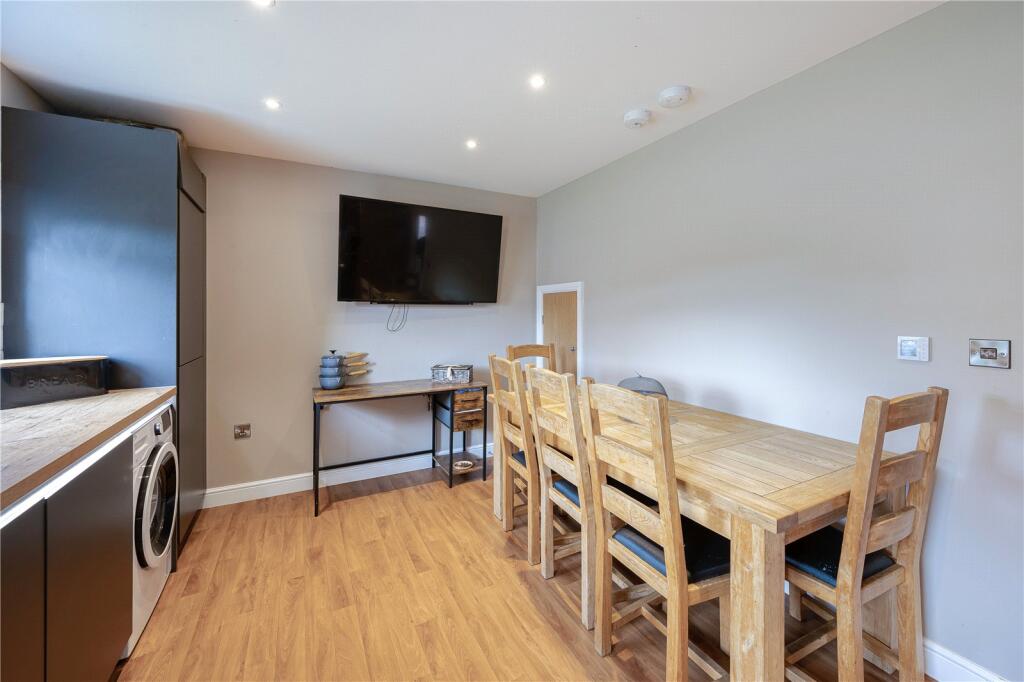 House in North Kesteven, Heckington - More