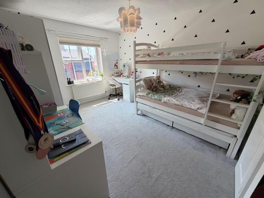 Apartment in Bournemouth - More