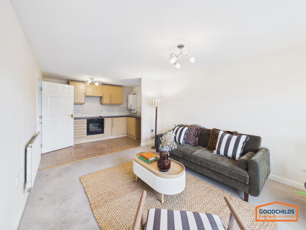 Apartment in Walsall, Aldridge - View 3