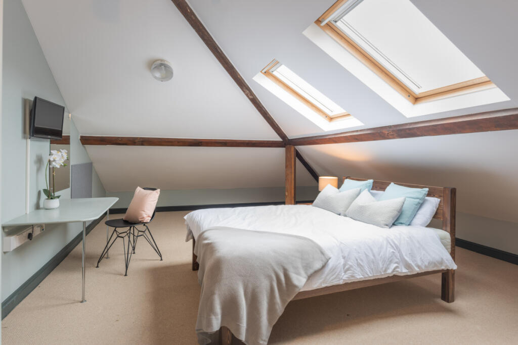 Apartment in Exeter - View 4