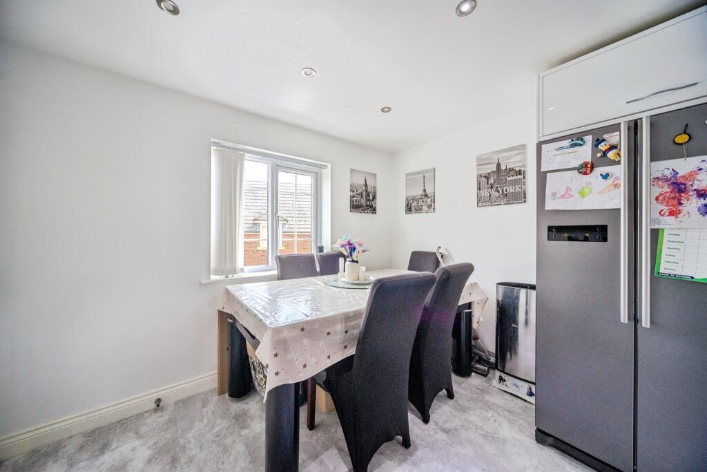 House in Milton Keynes - View 4