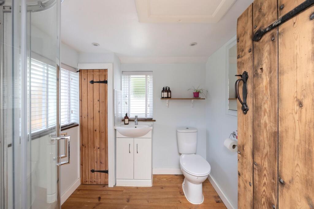 Church Lane, Upper Beeding, BN44 photo 4