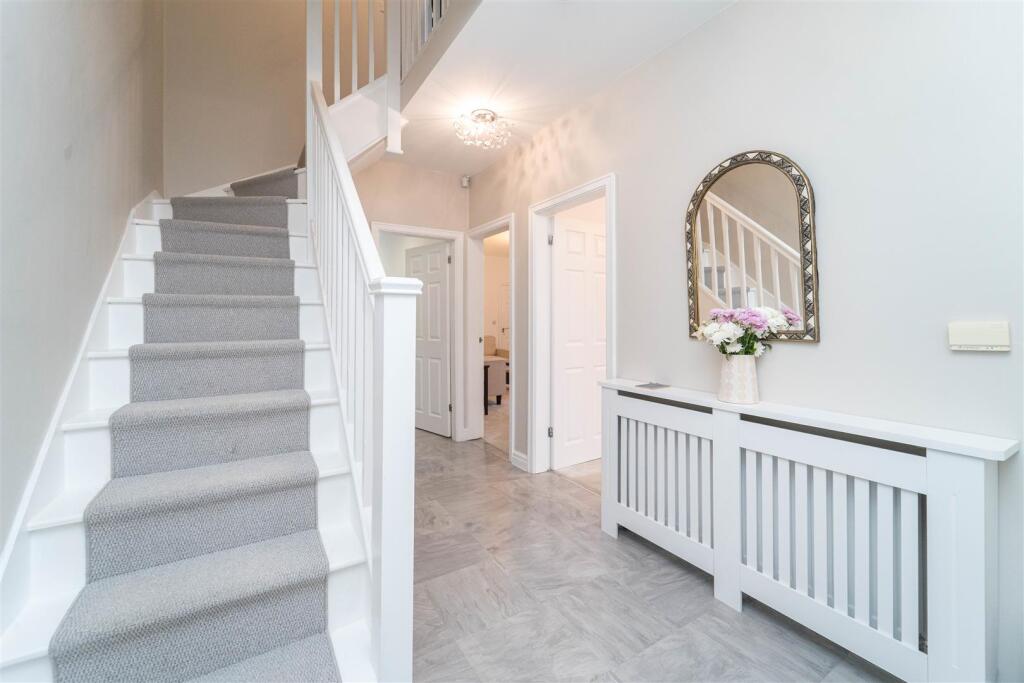 House in Manchester, Greater Manchester - More