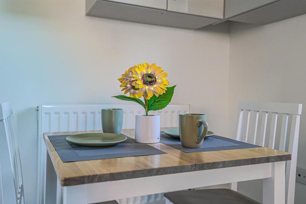 House in Dacorum, Hertfordshire - View 4