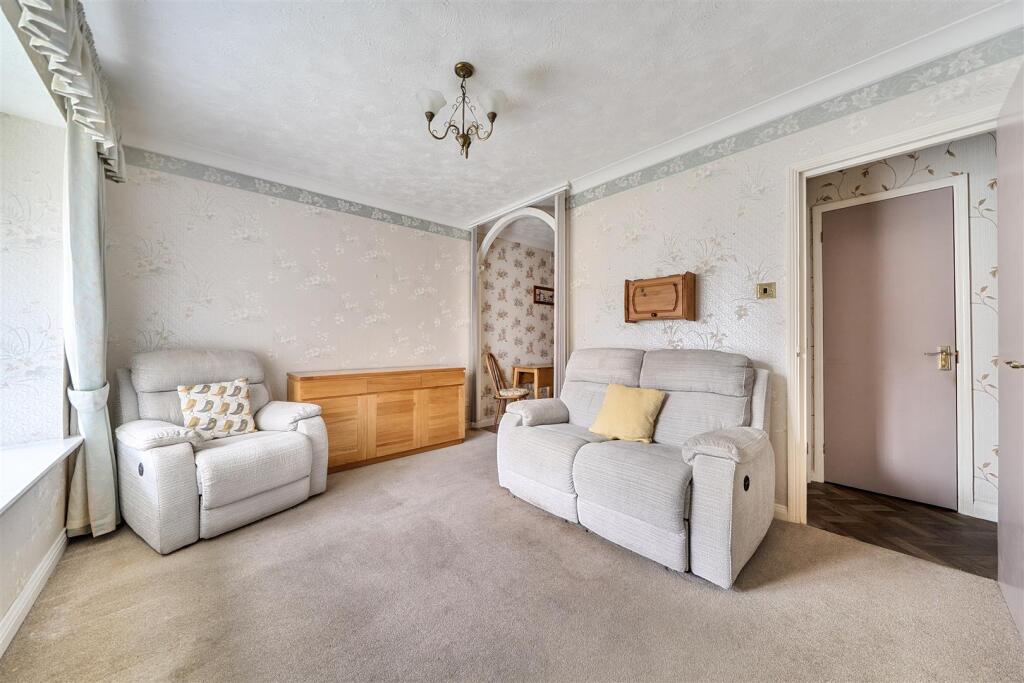 Granville Court, Eastbourne, East Sussex photo 4