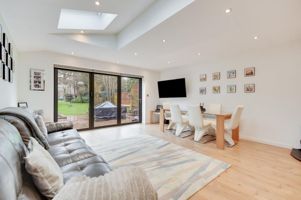 Chelmer Avenue, Little Waltham photo 3