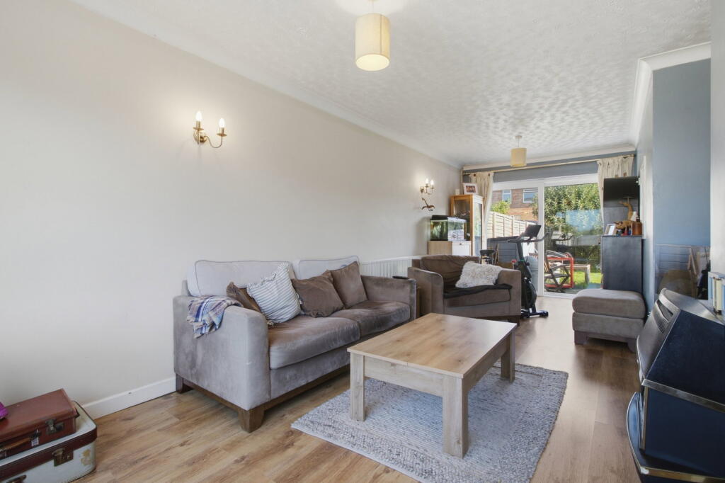 House in Worcester - View 3