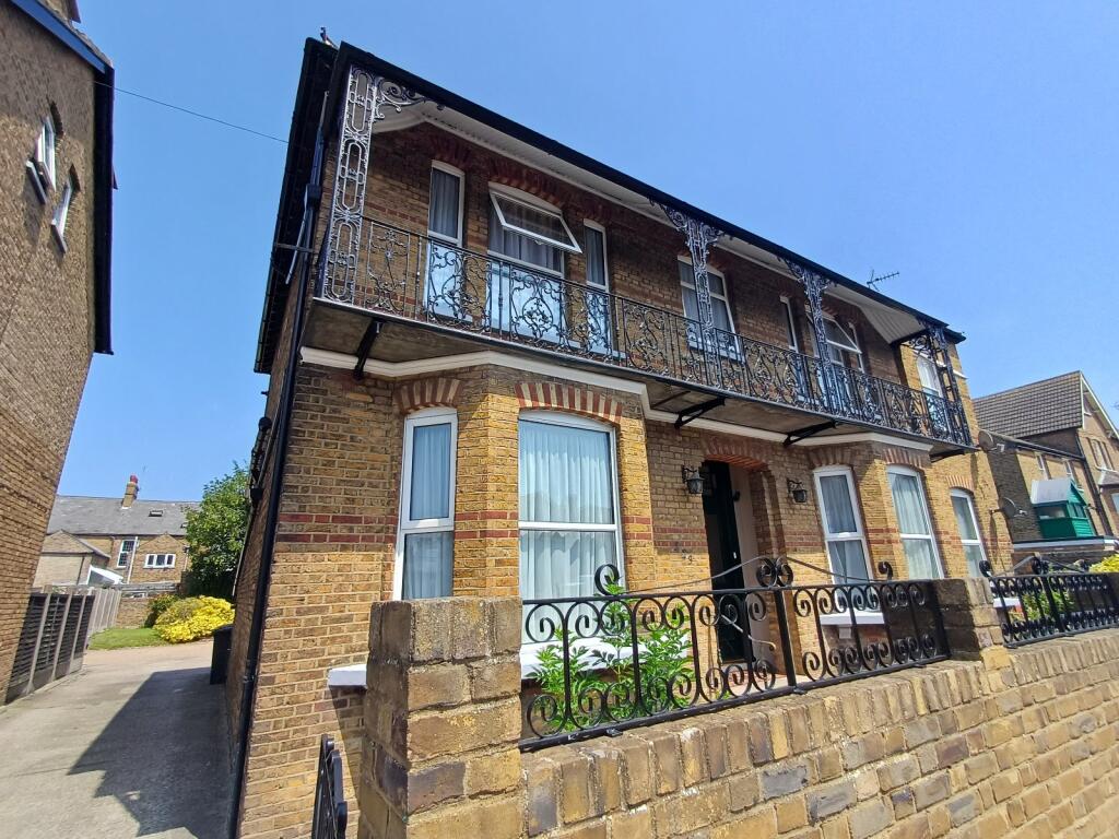 Main image of property: High Street, Herne Bay, Kent, CT6