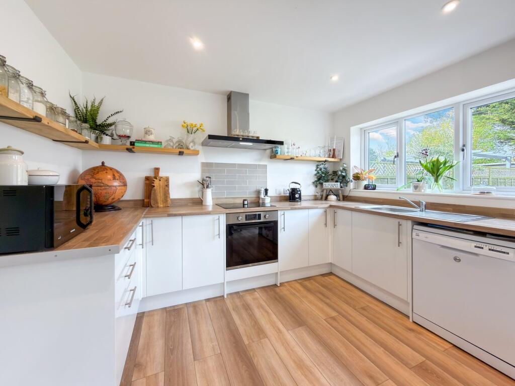Main image of property: Hocket Crescent, Tunstall, Woodbridge, IP12