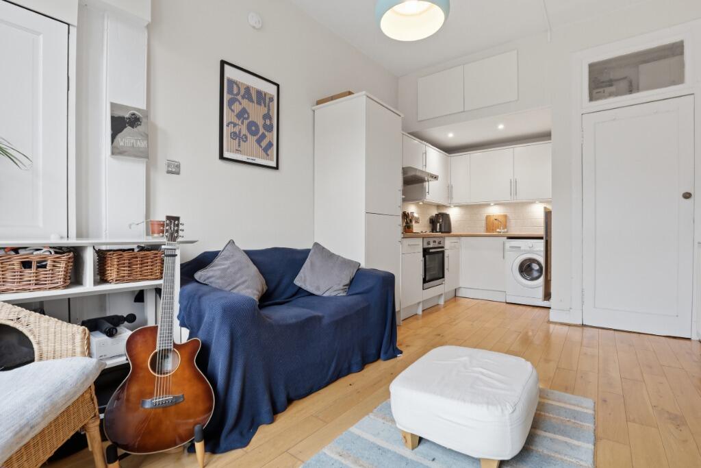 Apartment in Glasgow - View 5