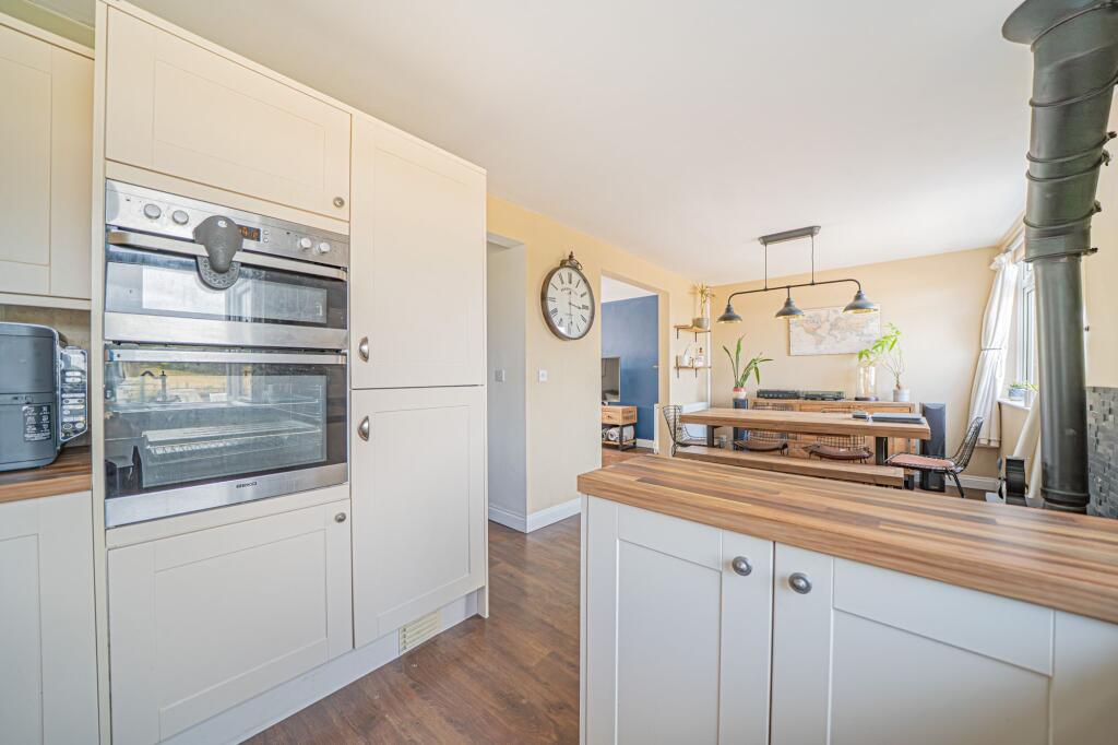 Wheeler Close, Chadwick End, B93 photo 3