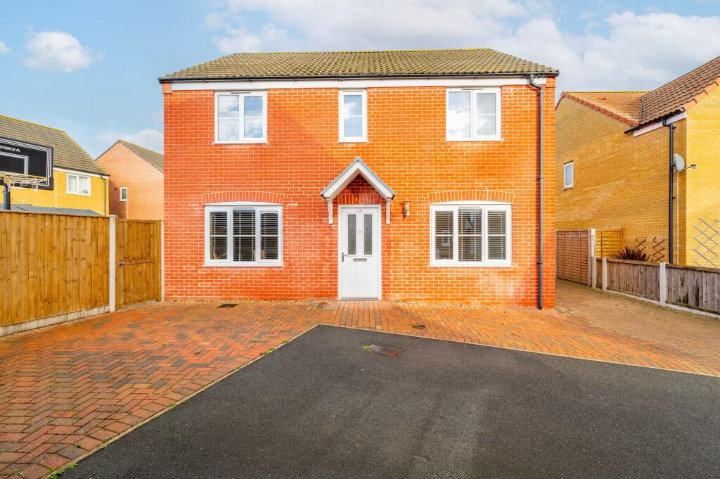4-bed detached on Hunton Road, Oulton, £340,000
