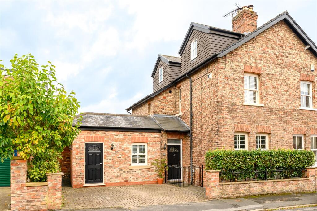 Main image of property: Slingsby Grove, off Tadcaster Road, York, YO24 1LS