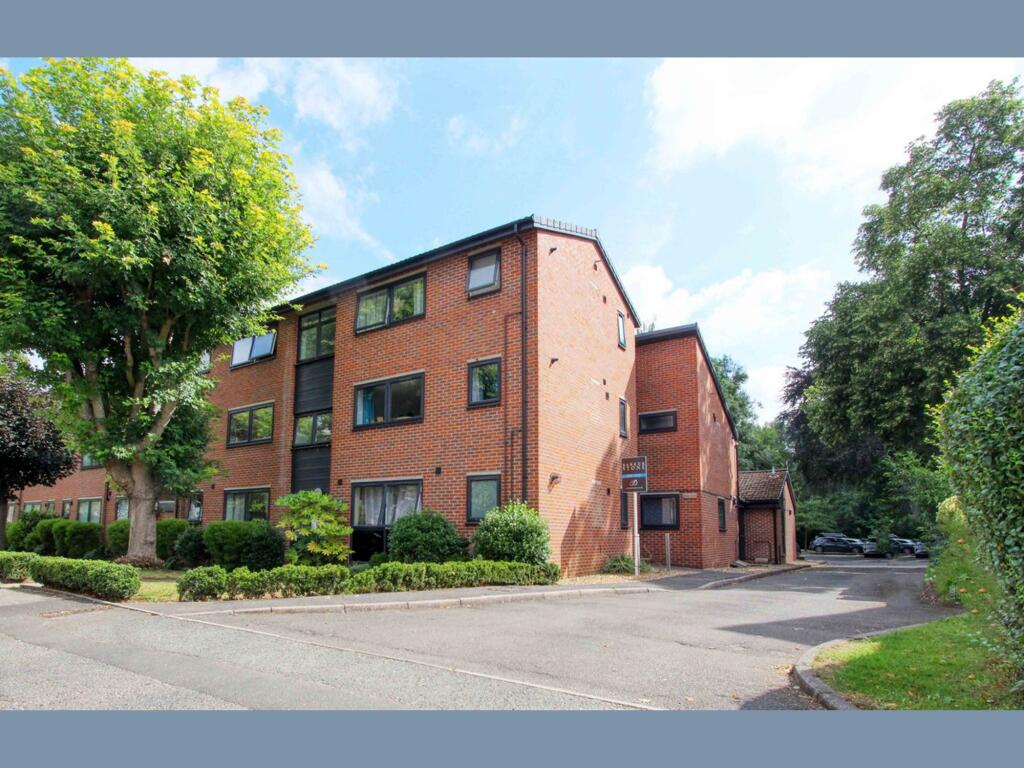 Main image of property: Ray Park Avenue, Maidenhead, SL6