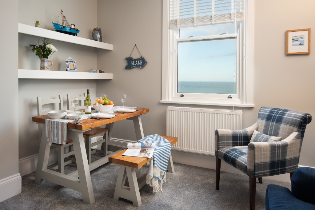 Apartment 6, The Landings 7-8 The Beach, Filey photo 4