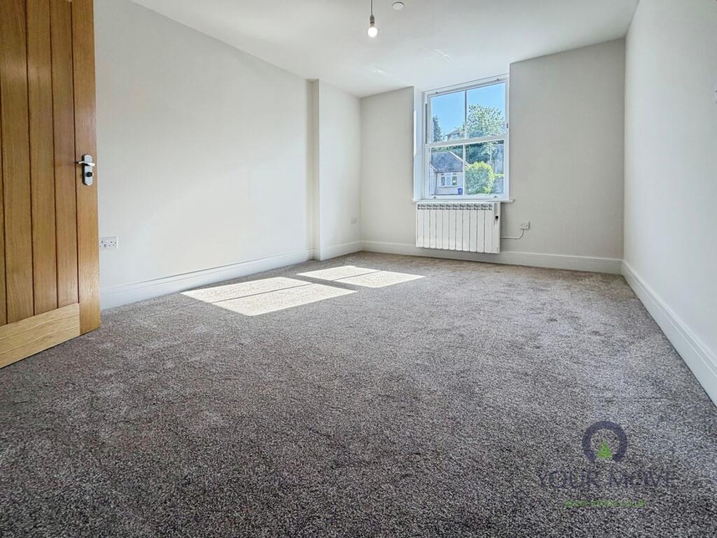 Apartment in Dudley, West Midlands - View 5