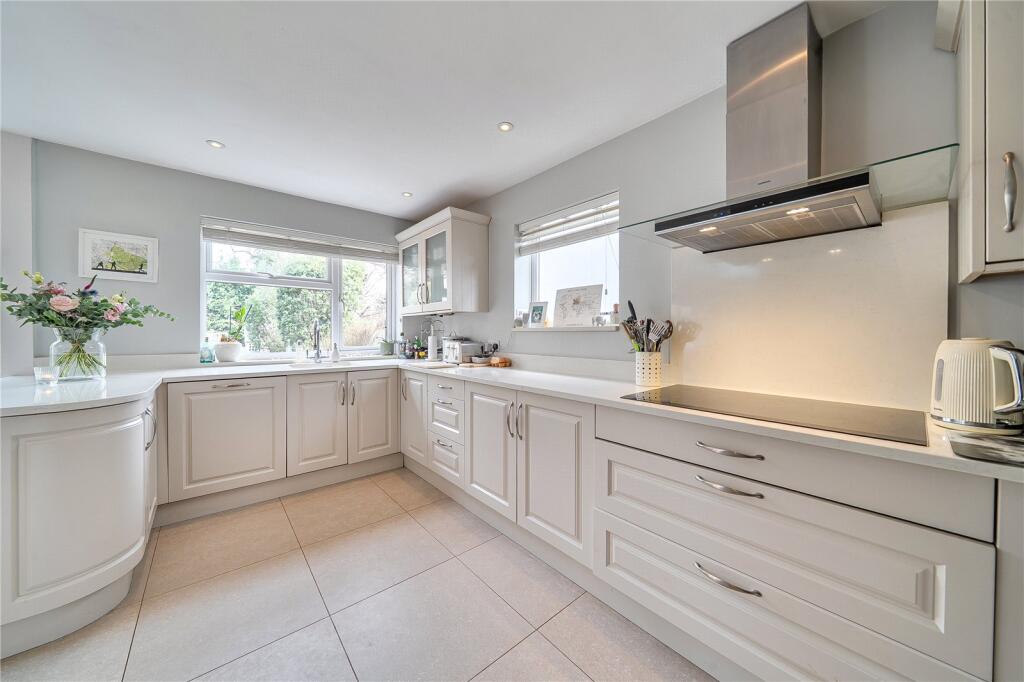 House in Elmbridge, Surrey - View 4