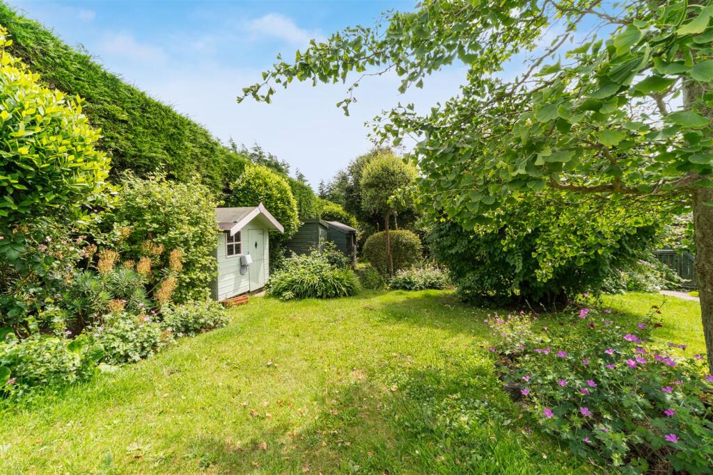 Gaggerhill Lane, Brighstone, Newport - View 6