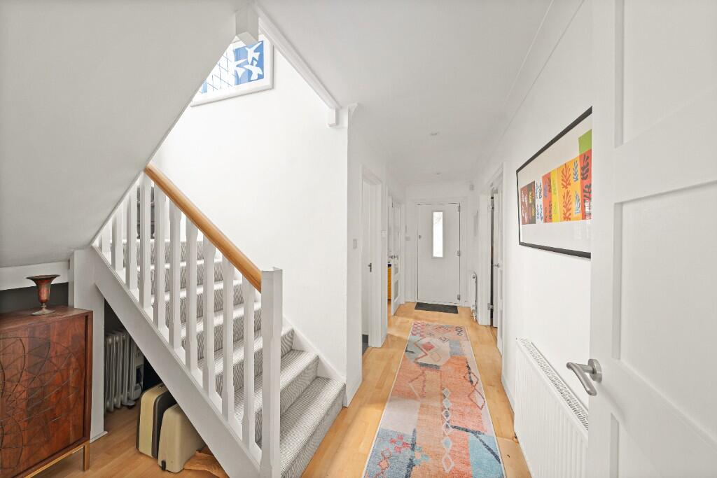 Additional image 17 of Douglas Road, Harpenden, Hertfordshire, AL5