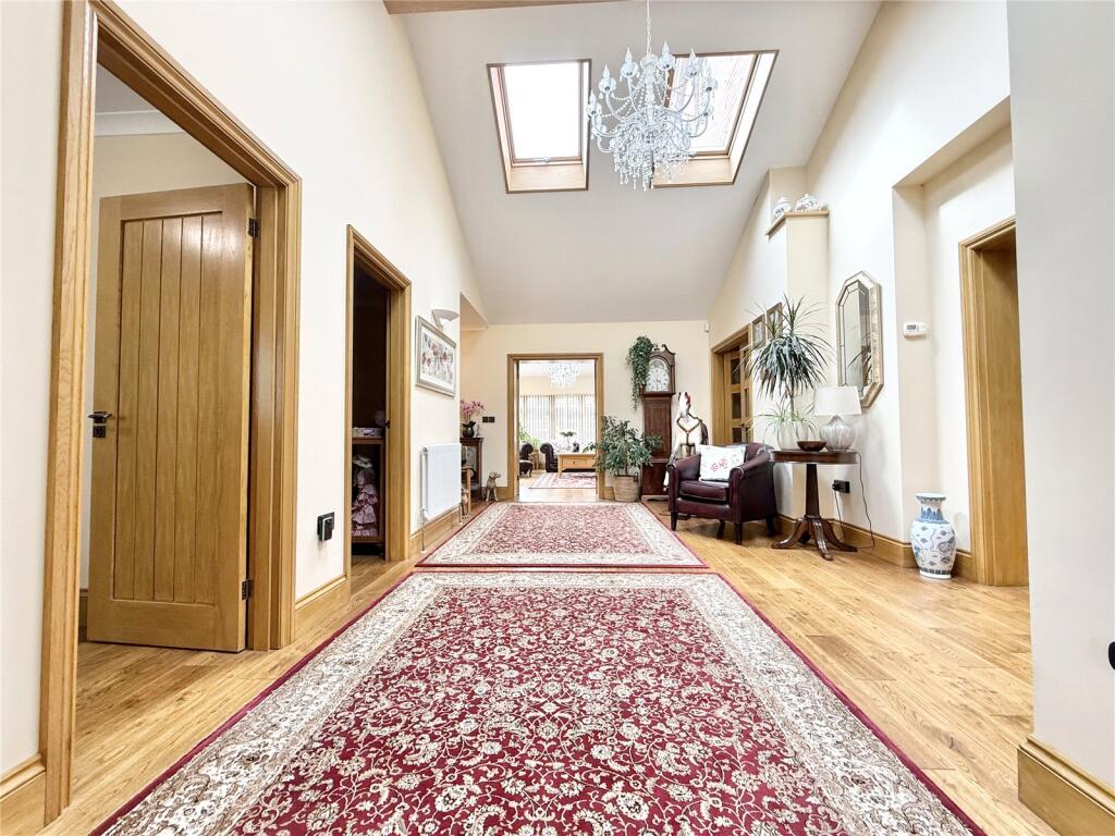 House in Taunton - View 5