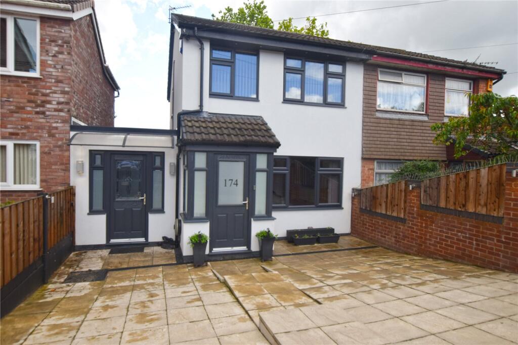 3-bed semi-detached on Glenwood Drive, Middleton, Manchester, Greater Manchester, M24, £260,000