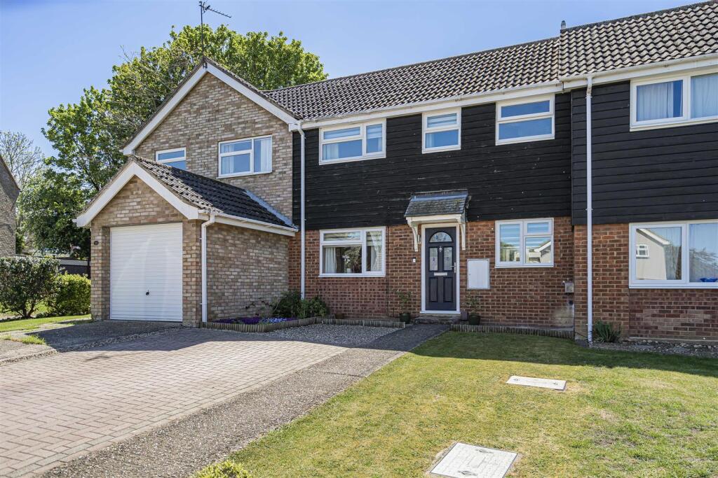 Main image of property: Hollytrees, Bar Hill, Cambridge
