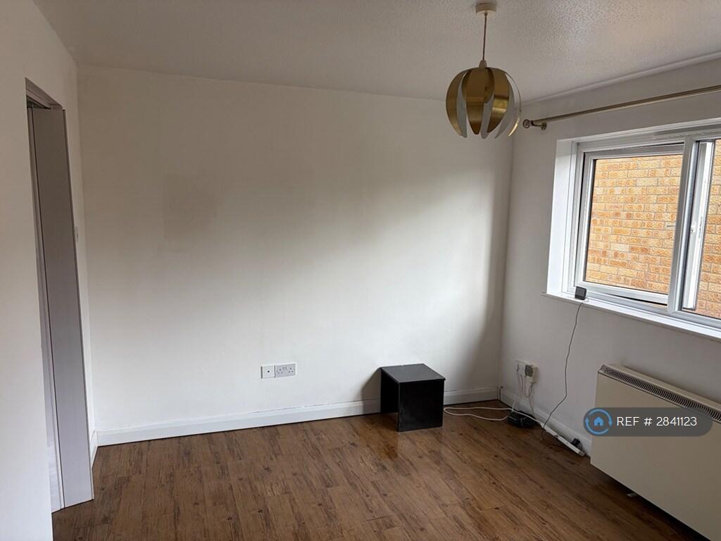 Additional image 2 of Ivel Court, Yeovil, BA21