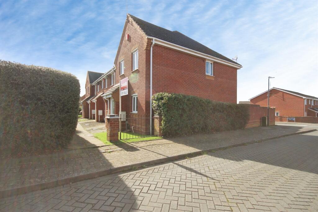 Main image of property: Desdemona Avenue, Heathcote, Warwick