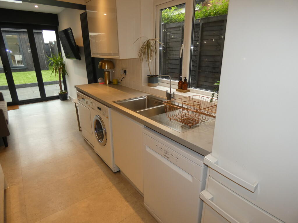 House in St Albans - View 4