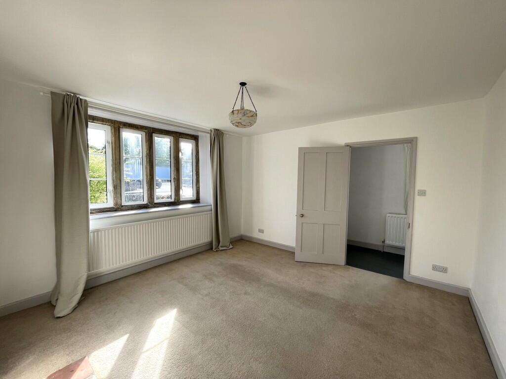 House in Bath - View 4