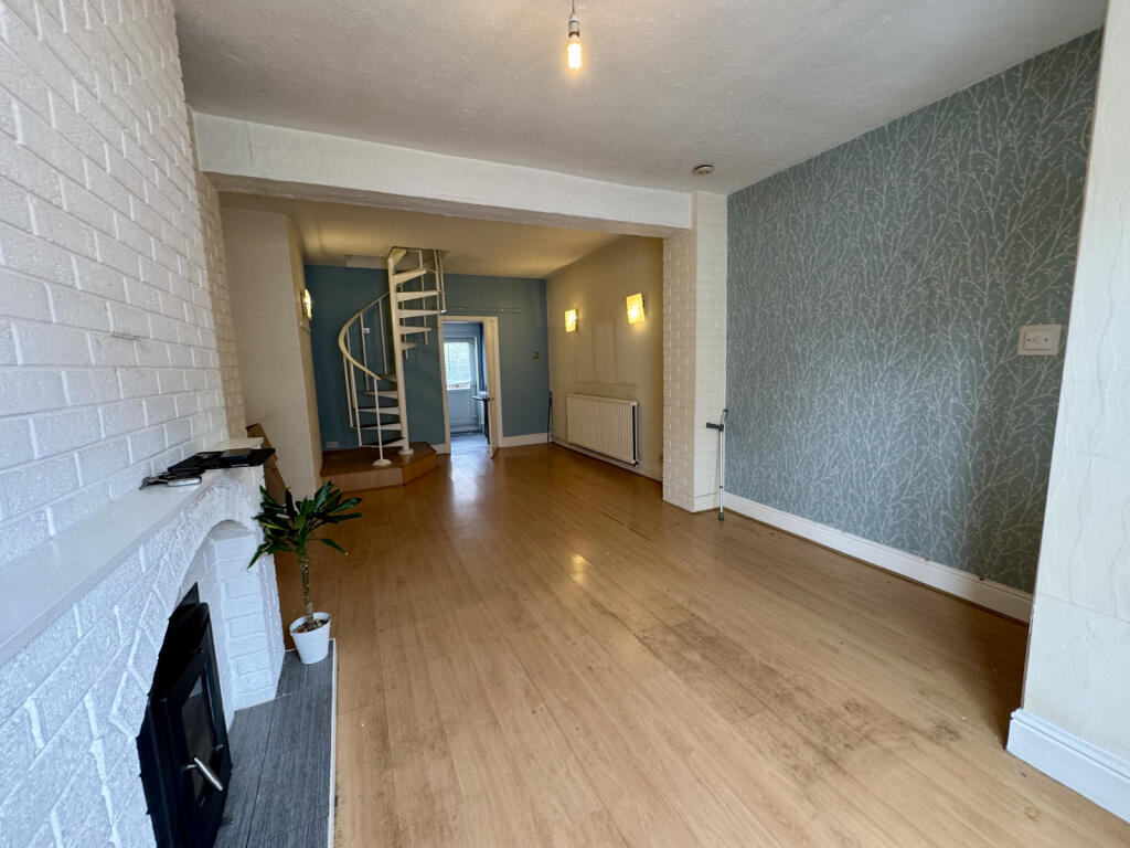 House in Hull - View 5