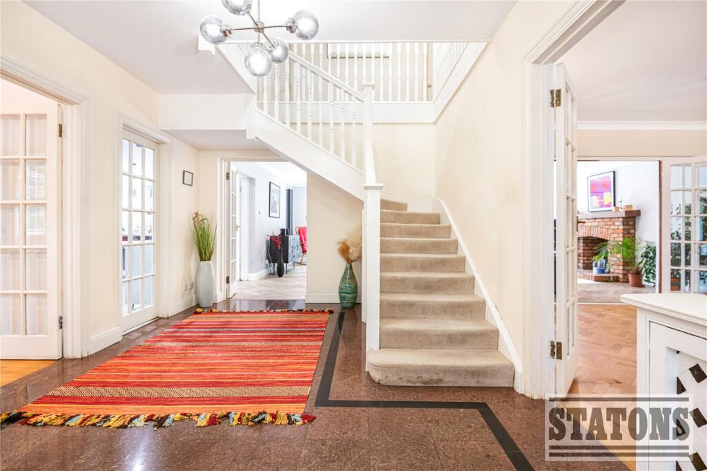 House in Barnet, Hadley Wood - View 3